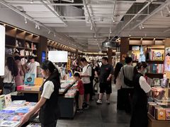 -茑屋书店(天目里店)
