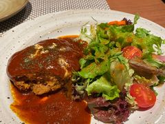 汉堡牛肉饼-玄白·炭烤活鳗(上海首店)