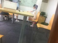 -新世界教育iVEE·英语日语西语(金桥校区)