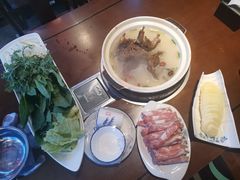 -亿诣蝎府炸酱面羊蝎子火锅(酷车小镇店)