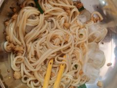 -正宗杨记普洱酸醋米线(总店)