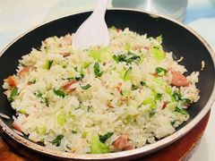 -松沪名灶·豆浆鱼头·新上海菜(飞航吾悦广场店)