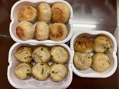 -小杨生煎(金山百联购物中心3楼店)