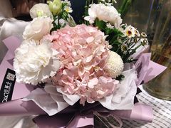 -谷莠子花艺·气球派对·绿植造景·花艺沙龙(金光华广场店)