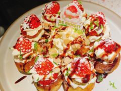 草莓忌廉华夫饼-BE BRIGHT KITCHEN(正佳广场店)