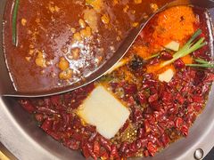 -沸炉重庆老火锅(军事博物馆店)