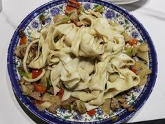 -三江源美食城