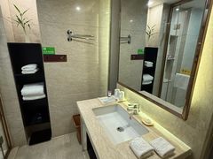 -深圳福青龙华天假日酒店