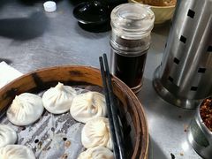 -老上海食惠裡小籠包生煎包