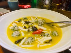 -魏铭鱼头捞饭(晋阳路店)