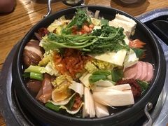 -喇喇排骨火锅·传统韩式脊骨汤(望京西园总店)