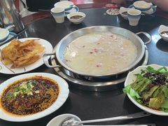 -老来福·非遗酸汤兔(凯旋路店)