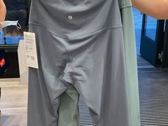 -lululemon(比斯特购物村店)