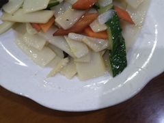 清炒笋片-三居鲁味坊黄焖鸡(山大路店)