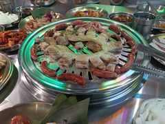 -哈哈碳都·牛肋条无限自助烤肉(宝龙店)