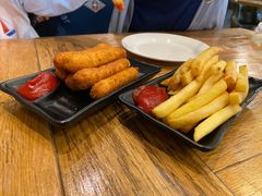 -汽车博物馆主题餐厅