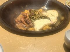-万里闯关东铁锅炖菜馆(高新旗舰店)