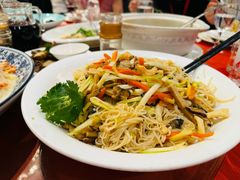 -荣誉海鲜酒楼(海湾店)