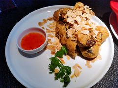 -蝴蝶里·粤菜·点心(滨江龙湖店)