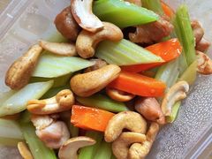 西芹炒腰果-百福麵家(新馬路店)