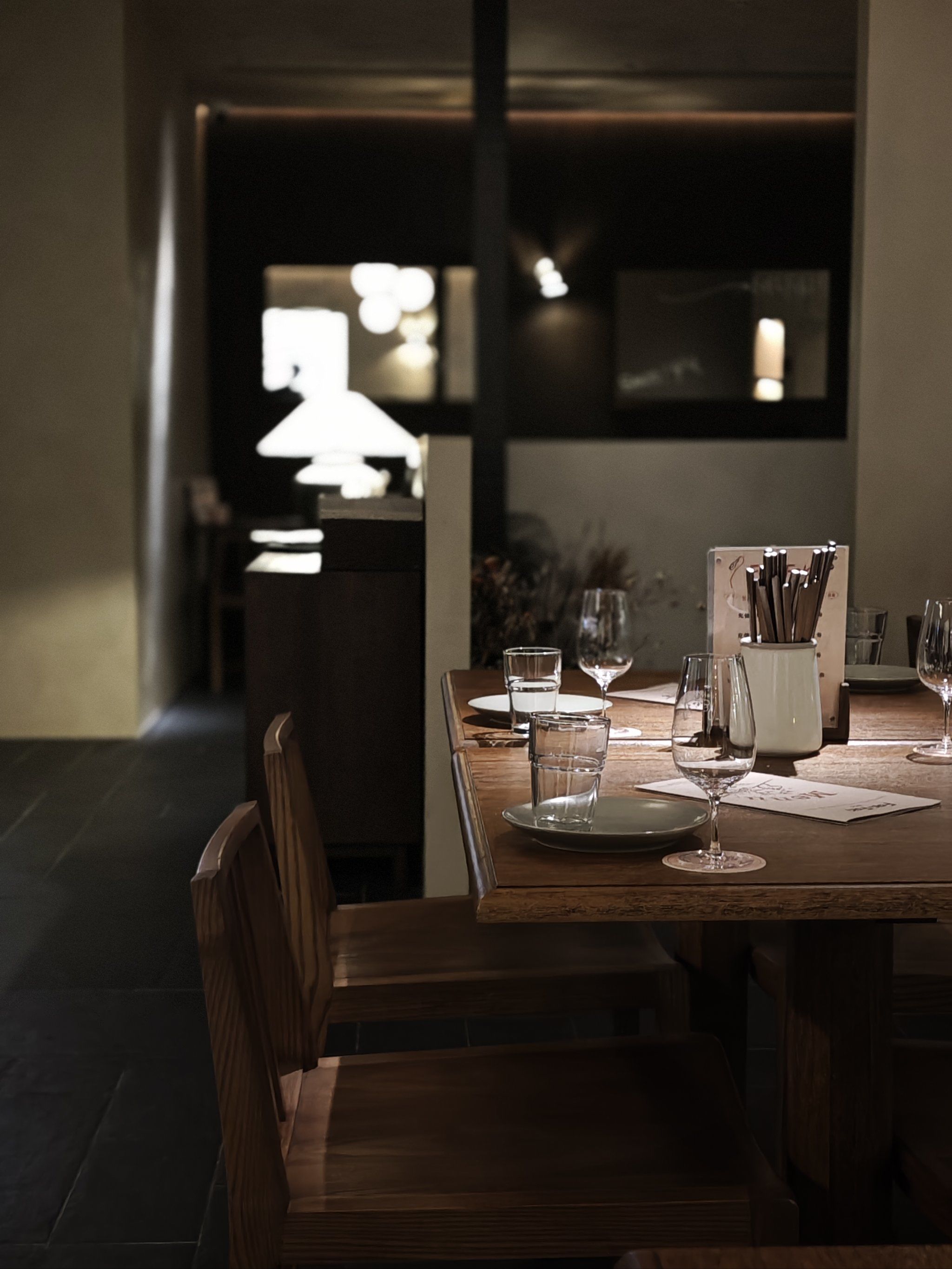 极简风餐馆设计