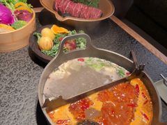 -三出山火锅(万象天地店)