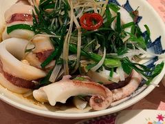 葱油淋灯光鱿鱼-囍凤楼·粤菜·点心·火锅(温特莱店)