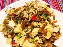 -香巴拉云南餐厅(华莱坞店)