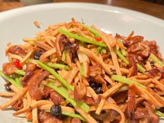 肥肠炒干丝-粗茶淡饭·隐庐私厨(东亭店)