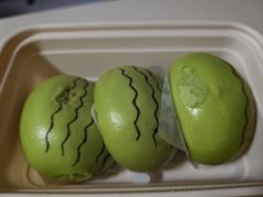 西瓜流沙包-云山茶餐厅(广东大厦店)