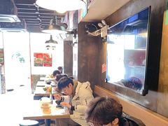 -肥汁米蘭香港米线(定西路店)