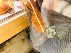 烧焦糖吉士忌廉法包-PAPER STONE BAKERY(天环店)