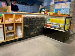-呷佬·长沙手工米粉(金沙江路店)