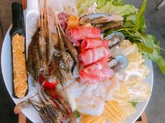 -樾餐厅泰式海鲜火锅(民歌湖店)