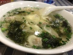 鲜肉小馄饨-潘国仙耳光馄饨(黄家阙路店)