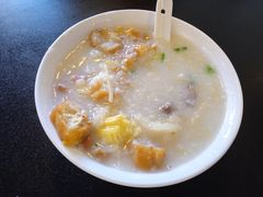 荔湾艇仔粥-伍湛记 · 广州老字号(龙津中路店)