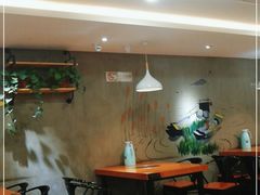 大堂-龙梅肥肠鱼(明瓦廊店)
