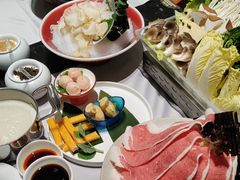 -红鼎豆捞·非遗鲍皇汤火锅(宝丰路店)