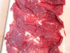 现切吊龙肉-为什么牛潮汕牛肉火锅(中信广场店)