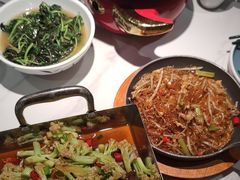 -钟掌勺忘不了地道湘菜(新天地假日广场店)