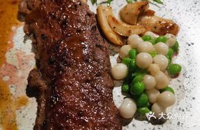 Braised Australian Steak with Aged熟Pu'er Tea