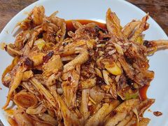 凉拌无骨鸭爪-元通黄豆花