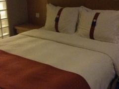 -北京临空智选假日酒店