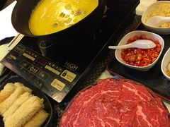 -鲜入围煮花胶鸡海鲜火锅