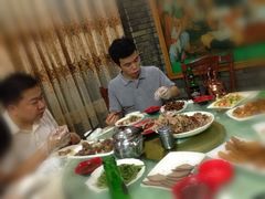 -维吾尔餐厅(宜山路店)