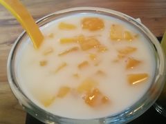椰汁芒果西米露-七七家的糖水店(涠洲岛3号店)