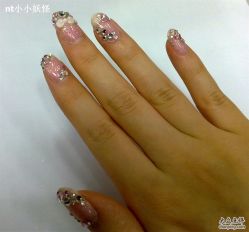 点击看大图 0004-STAR美甲店