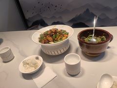 -三湘四水正宗湘菜(君峰路店)