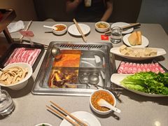 -海底捞火锅(宝龙广场夜宵主题店)