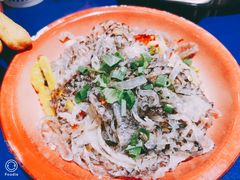 -马路边边串串香(苗栗路店)